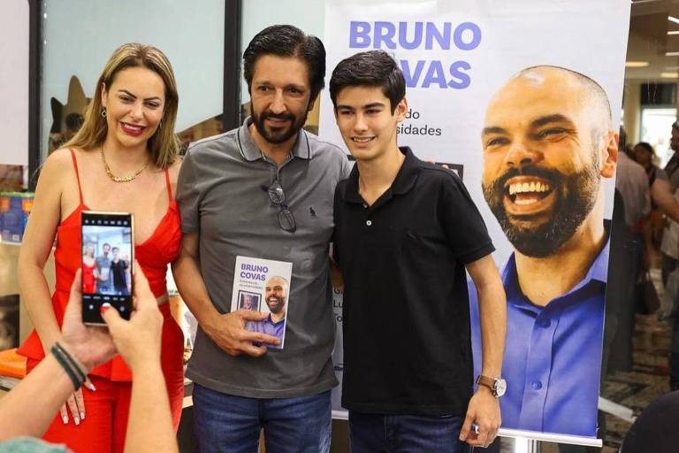 Ricardo Nunes convida Tomás Covas para participar de audiência com o papa Francisco