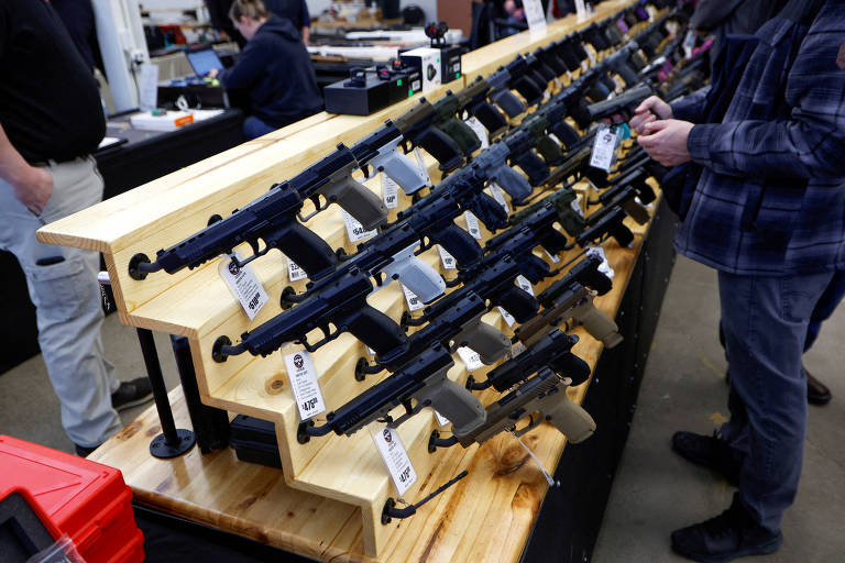Suprema Corte dos EUA mantém proibição de armas para agressores domésticos