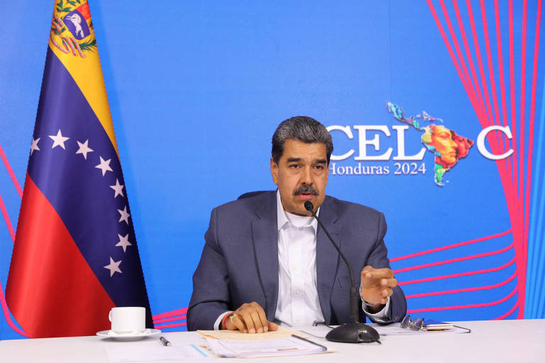 Maduro manda fechar embaixada e consulados da Venezuela no Equador
