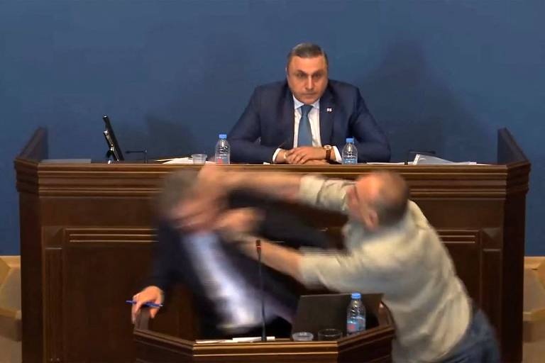 Parlamentares da Geórgia trocam socos durante discussão de lei polêmica; veja vídeo