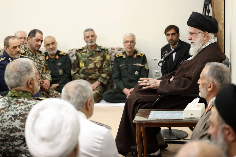 Líder do Irã diz que ataques de seu país contra Israel foram bem-sucedidos