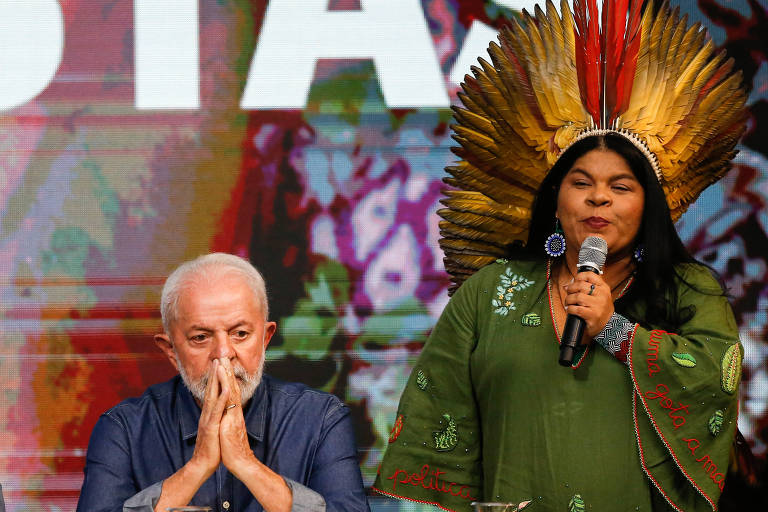 Guajajara participa de sessão em homenagem a movimento indígena na Câmara; veja vídeo