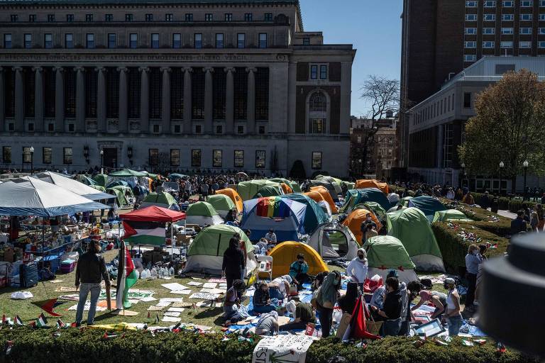 Manifestantes expandem acampamentos em universidades dos EUA após série de prisões