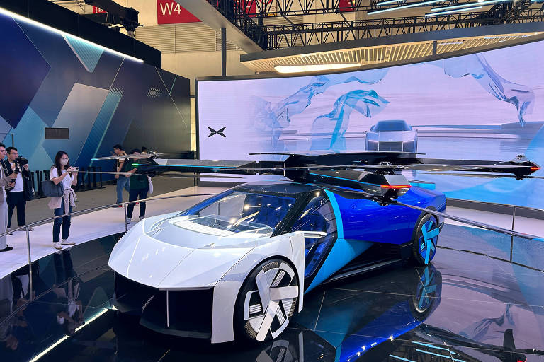 Chinesa apresenta carro voador que, de fato, se parece com um carro; veja vídeo