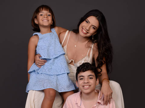 Fernanda Bande com os filhos Marcelo e Laura