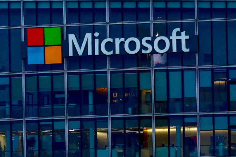 Microsoft pede que funcionários na China deixem o país em meio a tensões com EUA