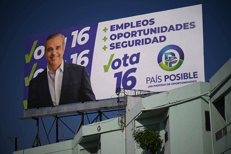 Luis Abinader é eleito para segundo mandato na República Dominicana