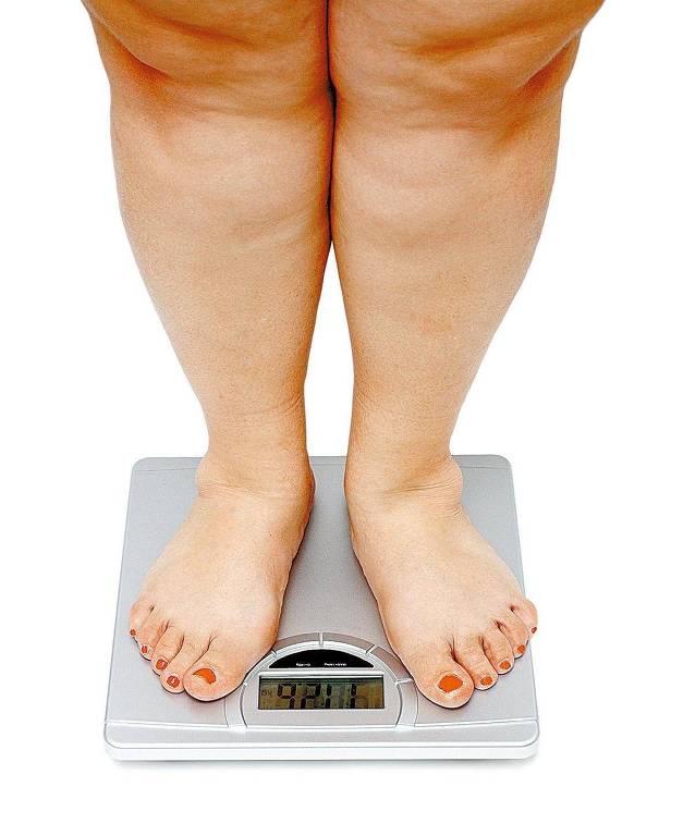 Peso da mãe é principal motivo de críticas em sociedade gordofóbica