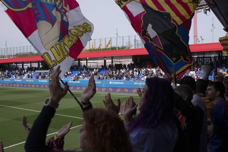 Com equipe multicampeã, Barcelona se transforma na capital do futebol feminino
