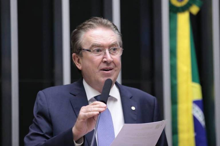 PT nacional define apoio a nome do PSB em Curitiba, mas ala tenta reverter decisão