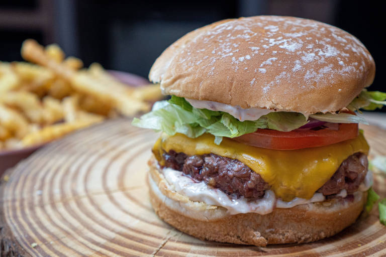 Sete dicas para o hambúrguer perfeito na brasa