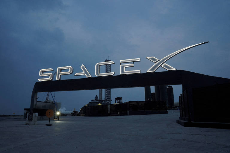 Novas empresas de lançamento espacial dizem que SpaceX adota táticas para esmagá-las