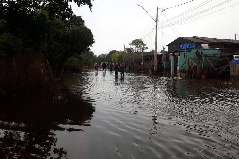 Região de Eldorado do Sul que dá acesso à ilha da Pintada, em Porto Alegre, contabiliza prejuízos após enchente. 