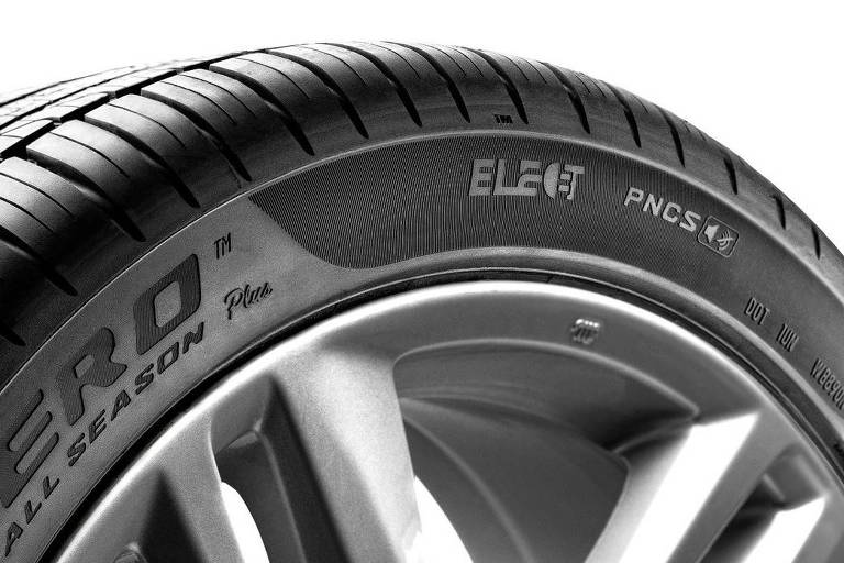 Para ir longe sem fazer barulho, carro elétrico impõe novos desafios à indústria de pneus