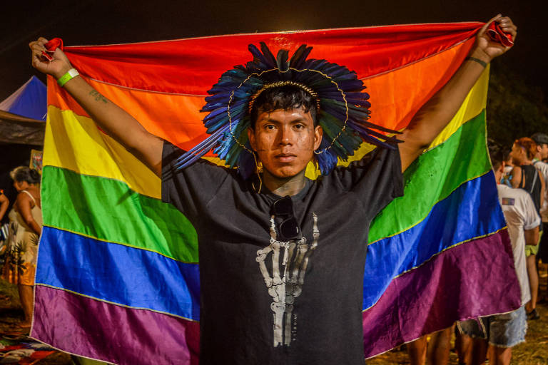 Indígenas levam visibilidade de povos originários à Parada LGBT+ em São Paulo