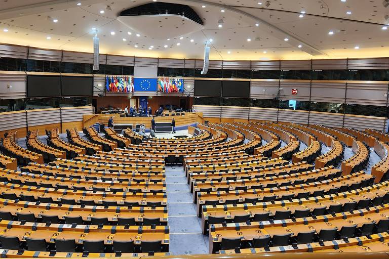 Holanda abre votação do Parlamento Europeu em meio a ascensão da ultradireita