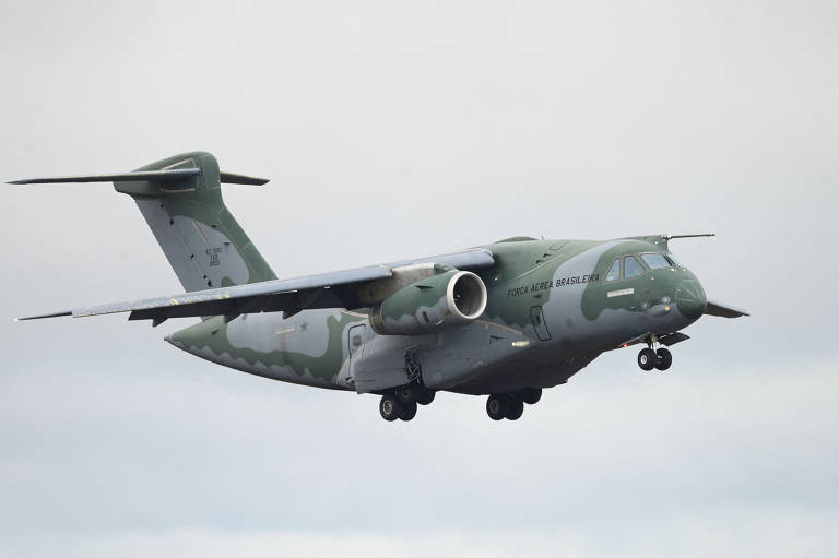 Veja a linha de produção do KC-390