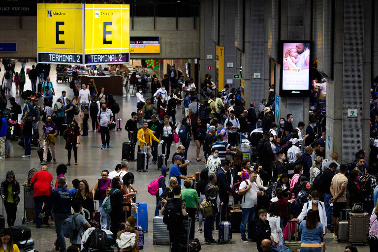 Anac vê riscos em Guarulhos e proíbe aeroporto de aumentar frequência de voos