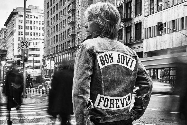 Bon Jovi faz bom disco para shows e ignora a incerteza sobre sua voz