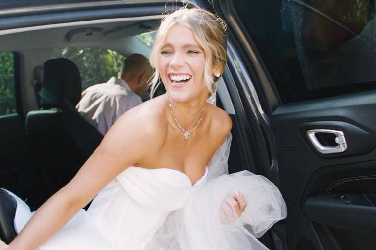 Isabella Santoni mostra vestido de casamento com empresário