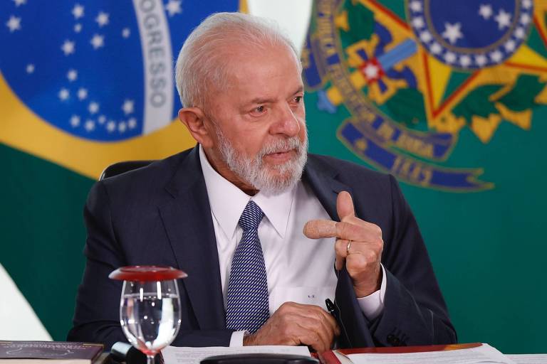 Não há muita razão para greve em universidades continuar, diz Lula