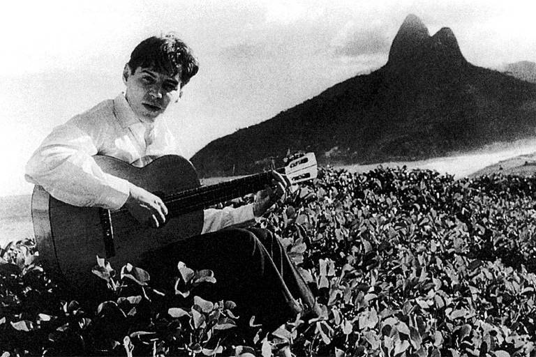 Ruy Castro explora o Tom Jobim menos conhecido em 'O Ouvidor do Brasil'