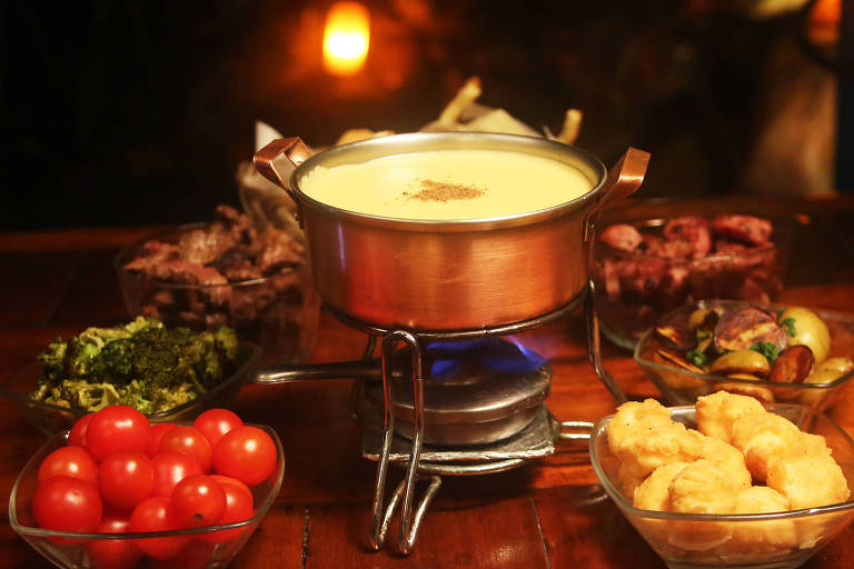 Conheça restaurantes para comer fondue no inverno em São Paulo