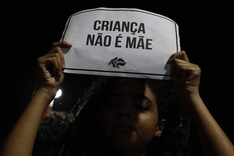 Cenas de Brasília: Mulheres protestam contra PL que equipara aborto a homicídio