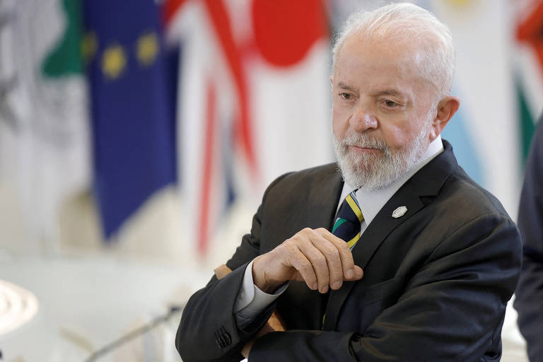 Lula se confunde e chama Haddad de ministro da Defesa; veja vídeo