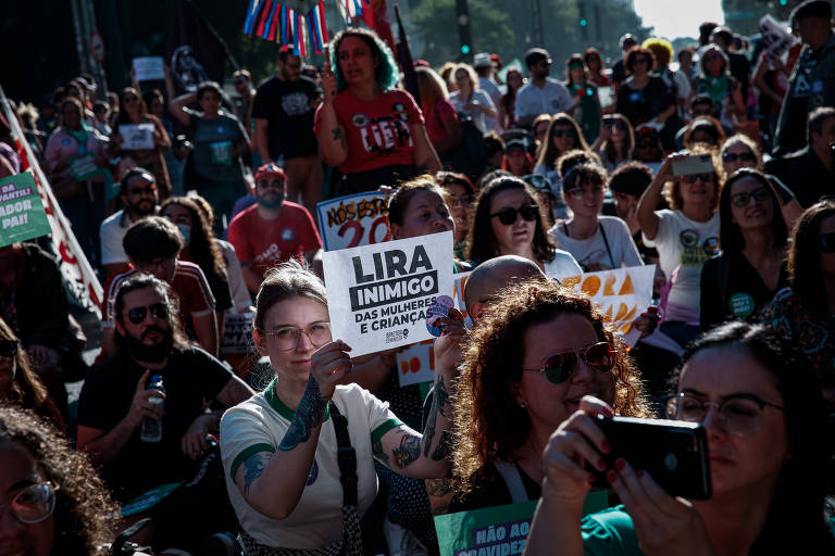 Manifestação em SP contra PL Antiaborto por Estupro mira Arthur Lira