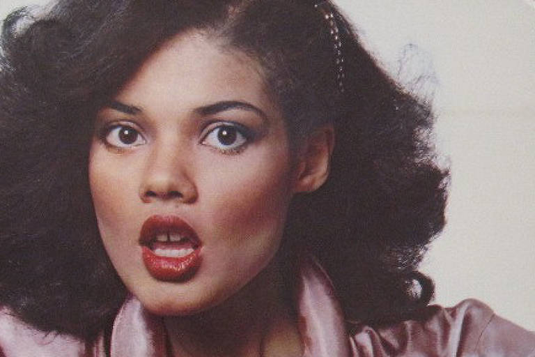 Morre Angela Bofill, cantora de R&B e dona da canção clássica 'I Try', aos 70 anos