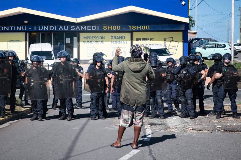 Líder pró-independência da Nova Caledônia é preso após protestos violentos