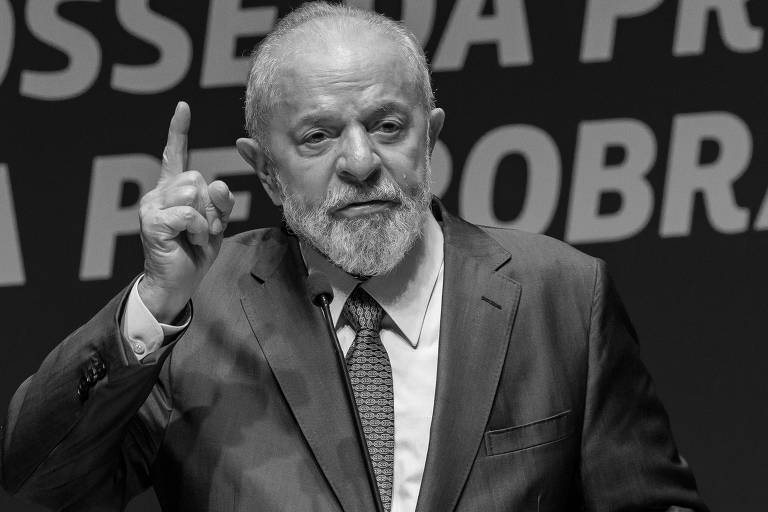 Fraude na história e tiro no pé com Petrobras