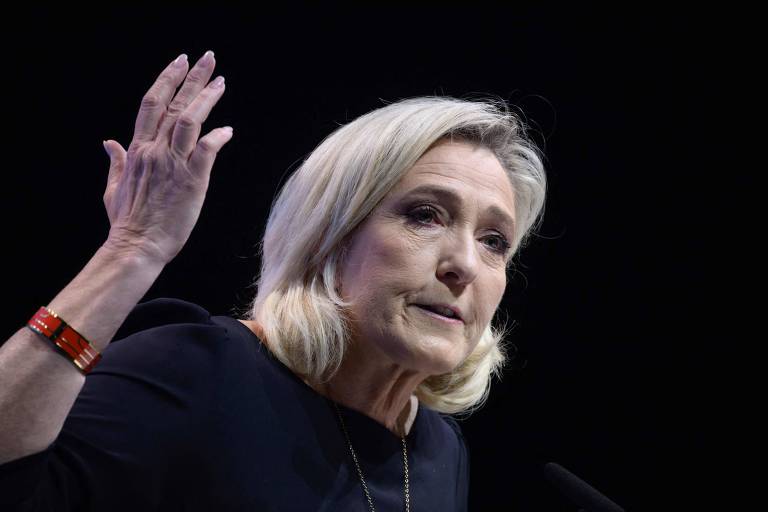 Ultradireita segue na frente e marca 35% das intenções de voto na França, diz pesquisa