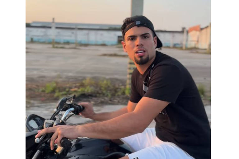 Polícia investiga morte de influencer baleado durante ação da PM no Rio