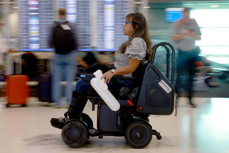 Aeroporto de Miami é o 1º dos EUA a ter cadeira de rodas autônoma para passageiros