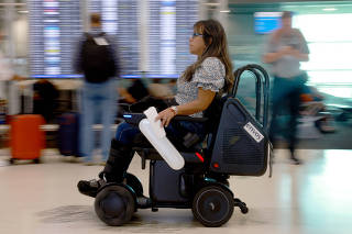 American Airlines Demonstrates New Autonomous Wheelchairs At Miami Airport