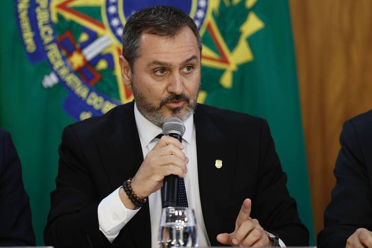 Chefe da PF diz não poder afirmar se Abin de Lula está ou não contaminada