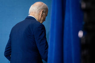 President Joe Biden exits after delivering remarks at theÊopening ceremony of the Stonewall National Monument Visitor Center, in New York, June 28, 2024. (Haiyun Jiang/The New York Times)