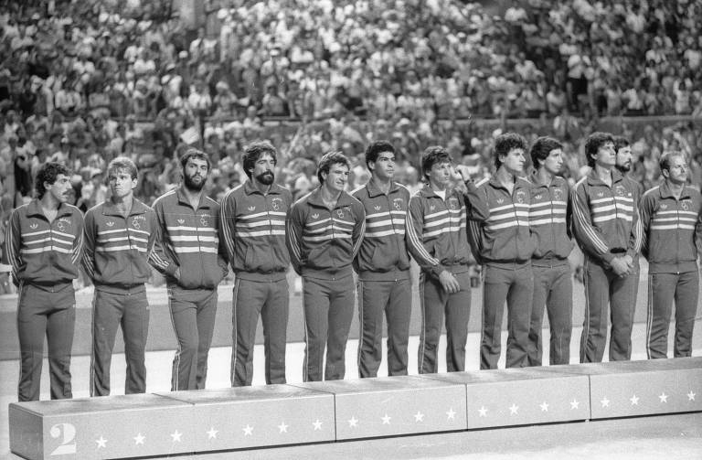 Como medalha nos EUA, há 40 anos, transformou o vôlei brasileiro