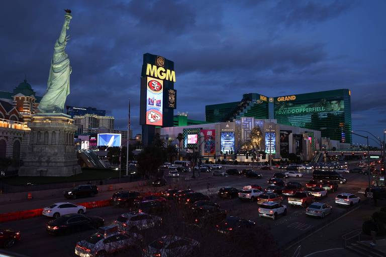 Para economizar em conta de R$ 3 bi, cassinos de Las Vegas buscam energia renovável