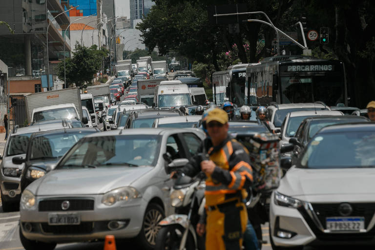 Rodízio de veículos é suspenso em SP nesta quarta (3), mesmo sem greve de ônibus