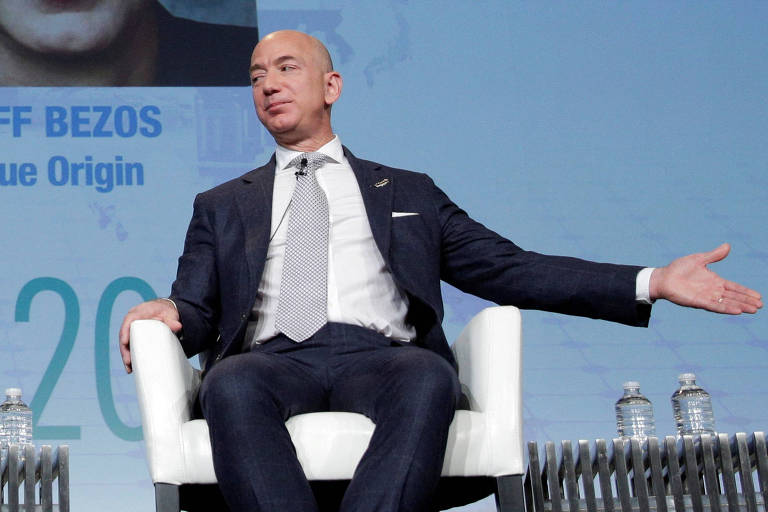 Bezos anuncia venda de US$ 5 bilhões em ações da Amazon após obter recorde