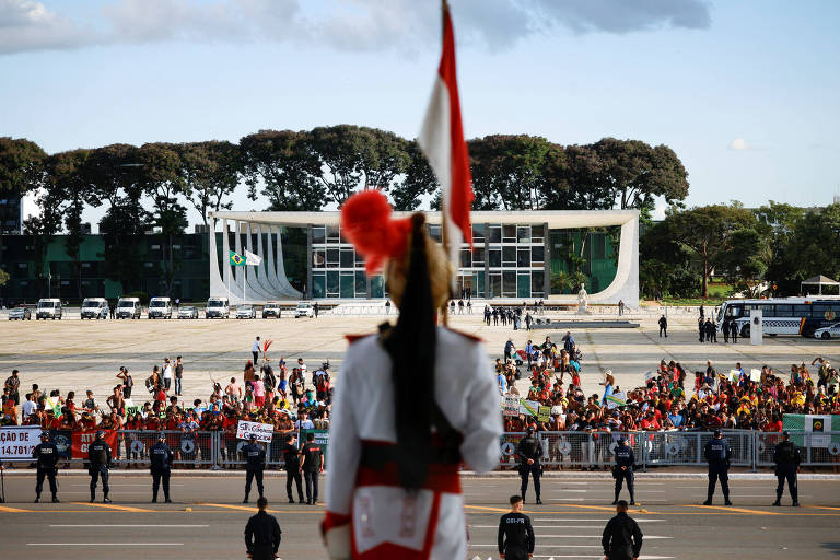 Movimento indígena inicia protestos contra governo Lula e marco temporal no STF