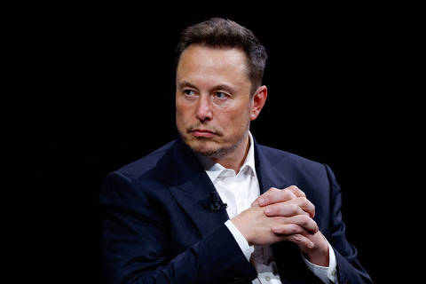 FILE PHOTO: Elon Musk, Chief Executive Officer of SpaceX and Tesla and owner of X, formerly known as Twitter,  attends the Viva Technology conference dedicated to innovation and startups at the Porte de Versailles exhibition centre in Paris, France, June 16, 2023. REUTERS/Gonzalo Fuentes/File Photo ORG XMIT: FW1