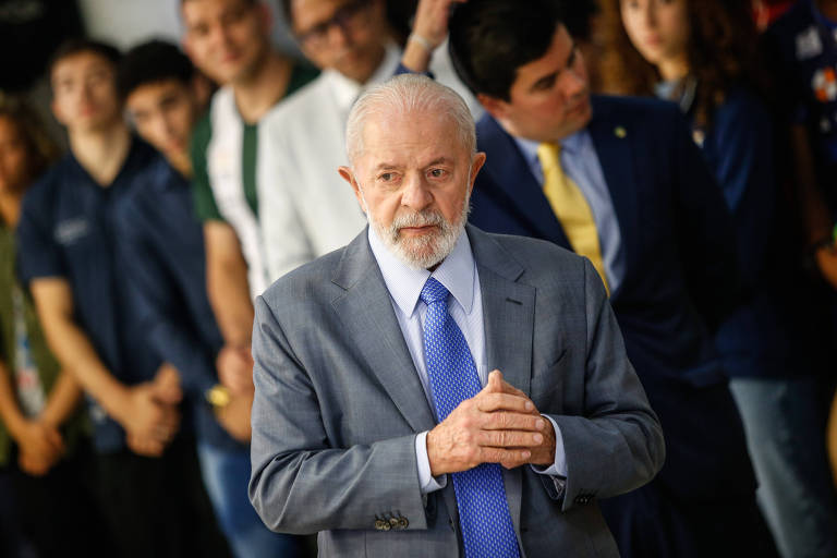 Lula propõe restringir horário de clubes de tiro próximos a escolas, mas parlamentares rejeitam acordo