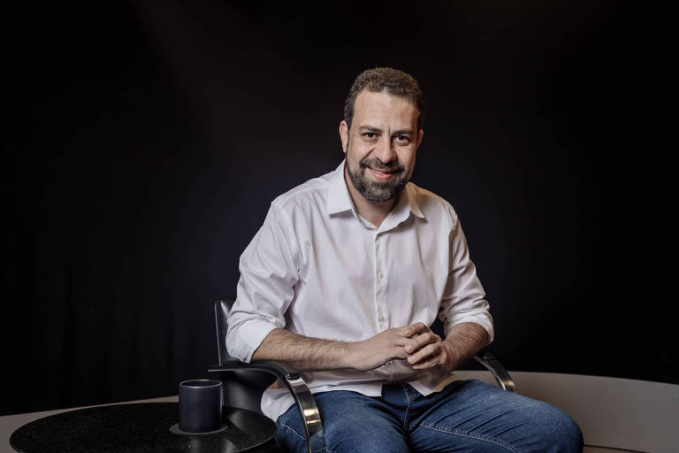 Há preconceito contra sem-teto, e não vou tolerar loteamento ligado ao crime, diz Boulos em sabatina