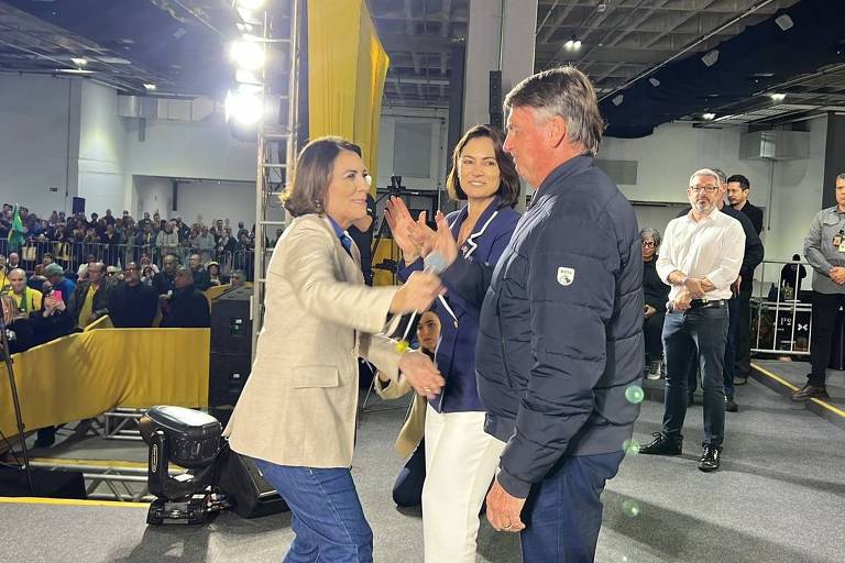 Bolsonaro diz que 'só conservadores' sofrem atentado ao comentar tiro em Trump