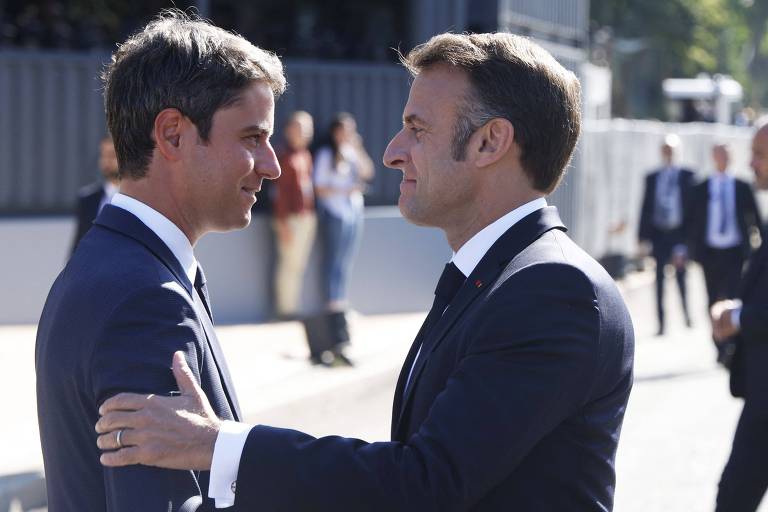 Macron aceita renúncia de premiê, que deve continuar interino até fim dos Jogos Olímpicos