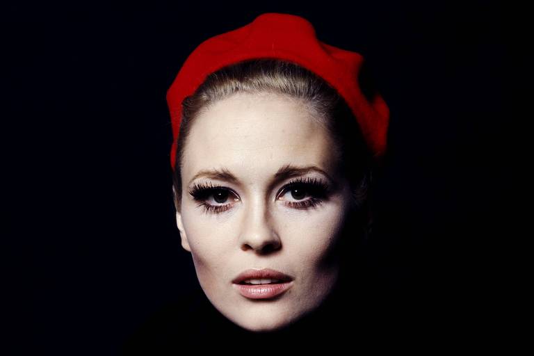 A atriz Faye Dunaway em foto da revista Newsweek publicada em 1968